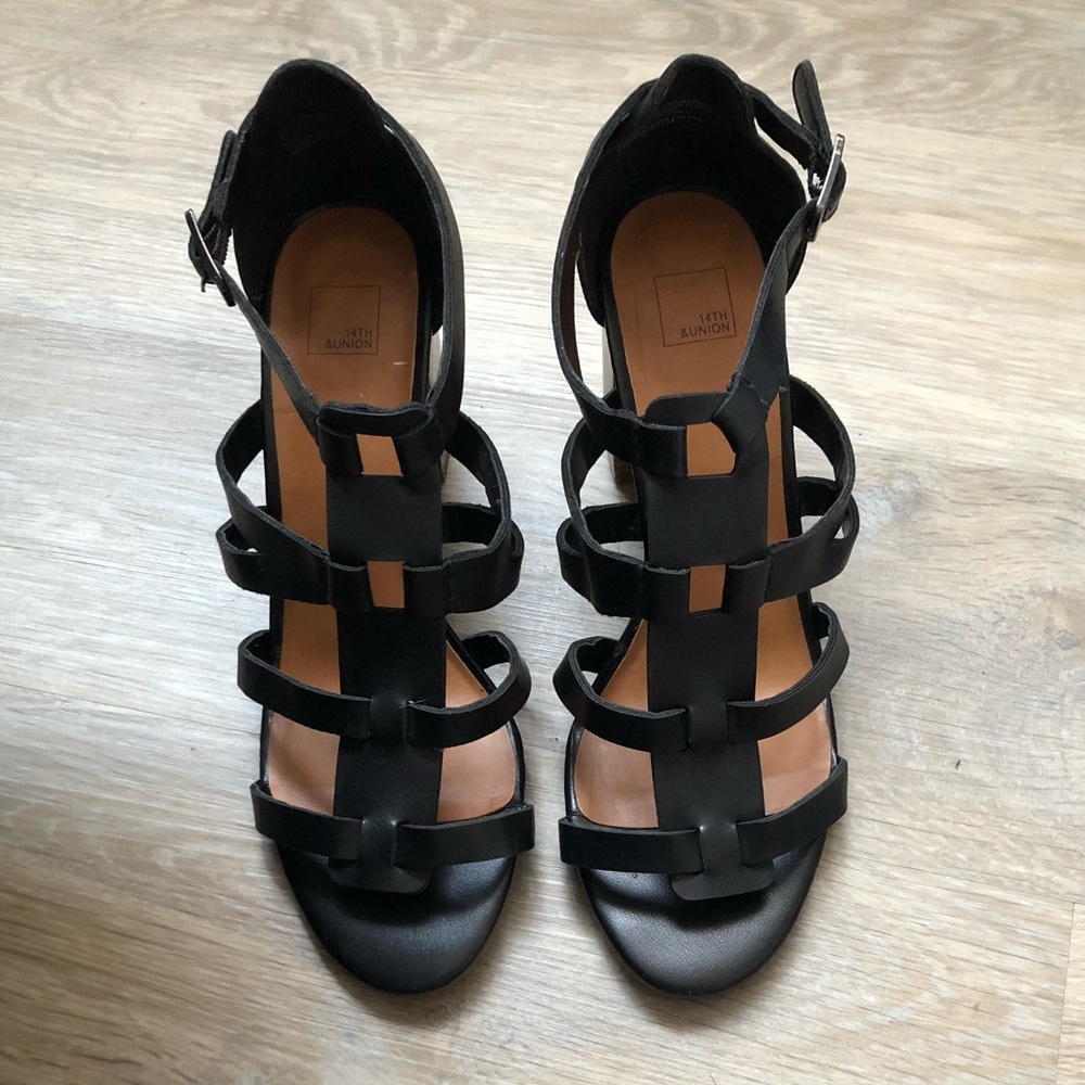 Nordstrom Black Sandal Block Heel Size: 8 1/2 W